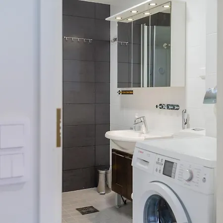 Apartment White House 61m2 Alppila Helsinki