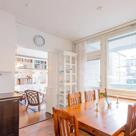 White House 61m2 Alppila Apartment