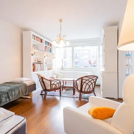 Apartment White House 61m2 Alppila Helsinki